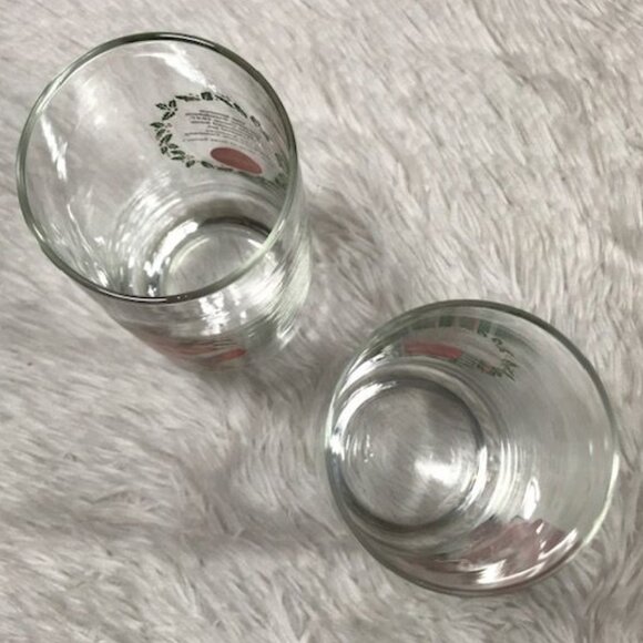 NWOT Set of 2 Vintage Coca-Cola 1of 3 & 3 of 3 Series 1 Sundblom Santa Glasses - Picture 9 of 11